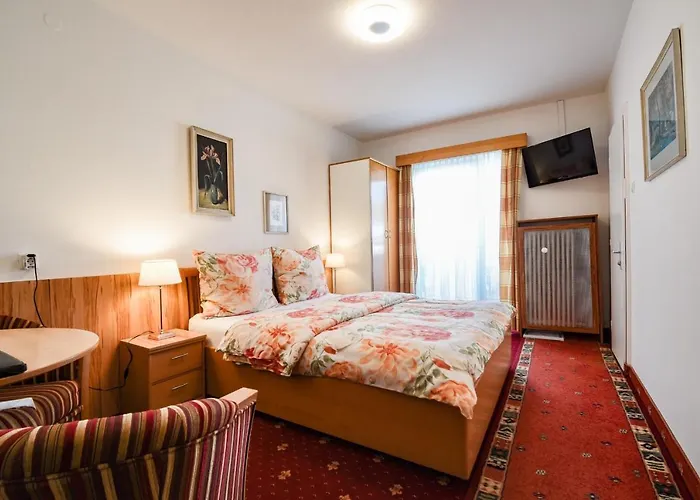 Gartenhotel Garni 호텔 2*