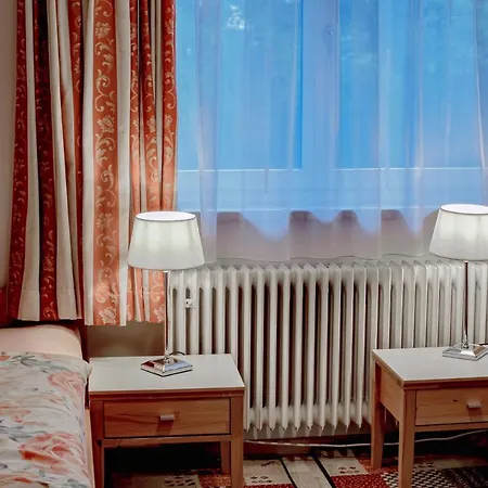 Gartenhotel Garni إنسبروك