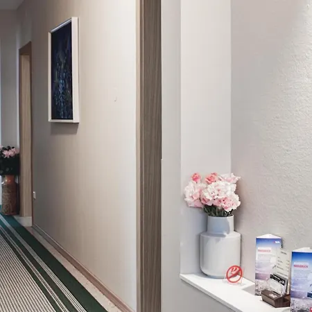 Отель Gartenhotel Garni