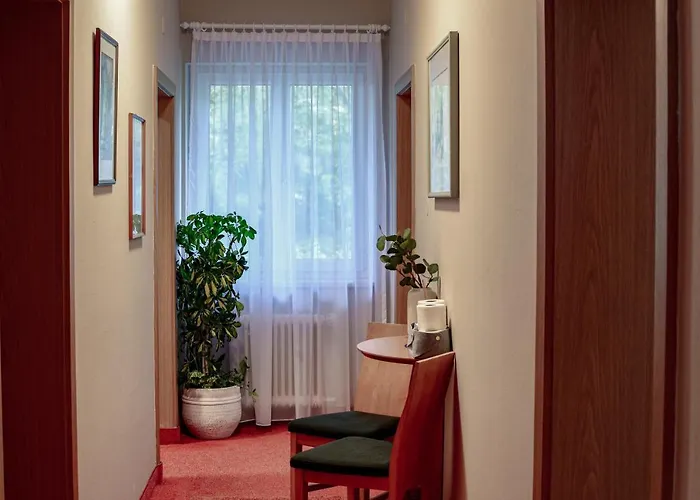 Gartenhotel Garni 2* インスブルック