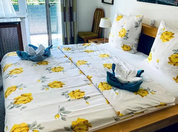 Gartenhotel Garni ホテル 2*