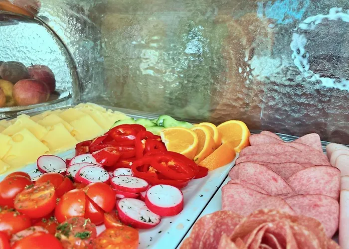 ホテル Gartenhotel Garni インスブルック