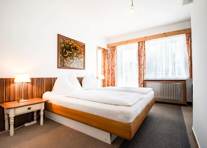 Gartenhotel Garni 2*