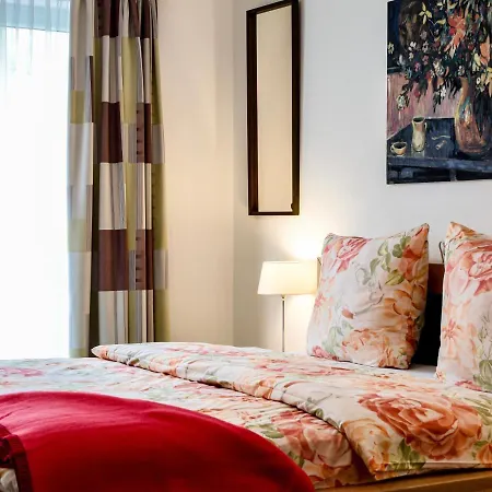 Gartenhotel Garni İnnsbruck