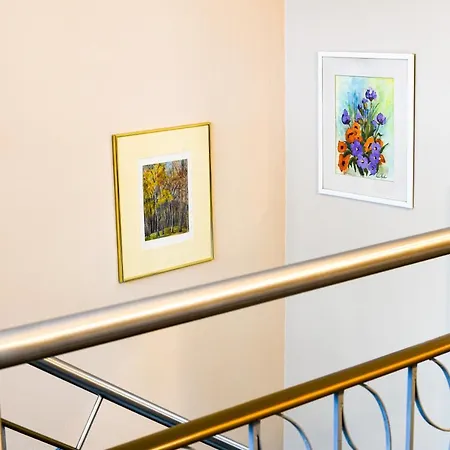 Otel Gartenhotel Garni 2*
