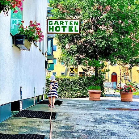 Gartenhotel Garni Otel İnnsbruck